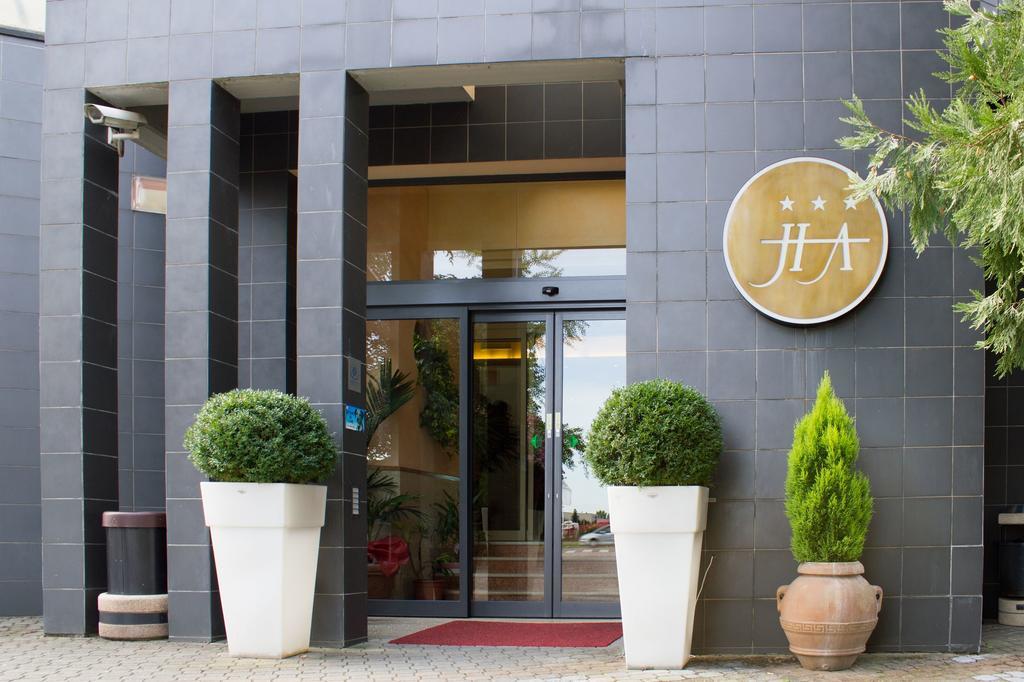 亚蓝酒店 安佐拉德莱米拉 外观 照片