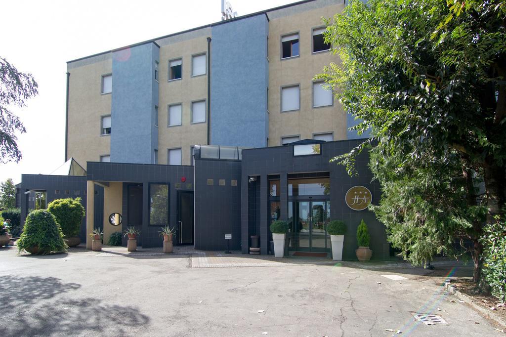 亚蓝酒店 安佐拉德莱米拉 外观 照片